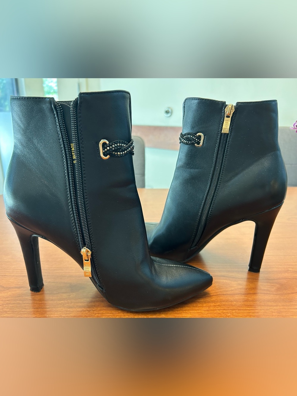 IDIFU TINA Size 8 Black Pointed Toe Ankle Boots Rhinestone Accent 4.25”heel